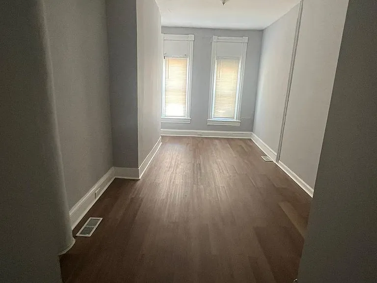 2437 E Biddle St — Photo 3