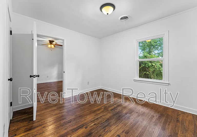 810 Indian Dr — Photo 17