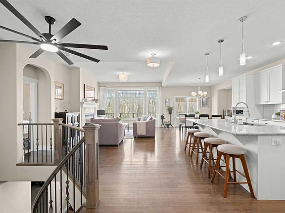 3rd image of 20 W Ranchers Grn