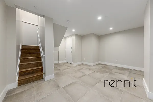 Rented by Rennit Inc. | media 11