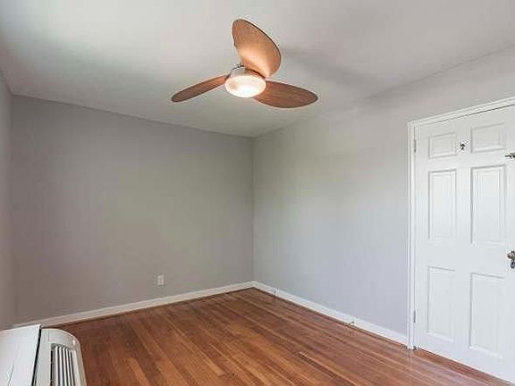 3rd image of 11 Auburn Ct #5-11B