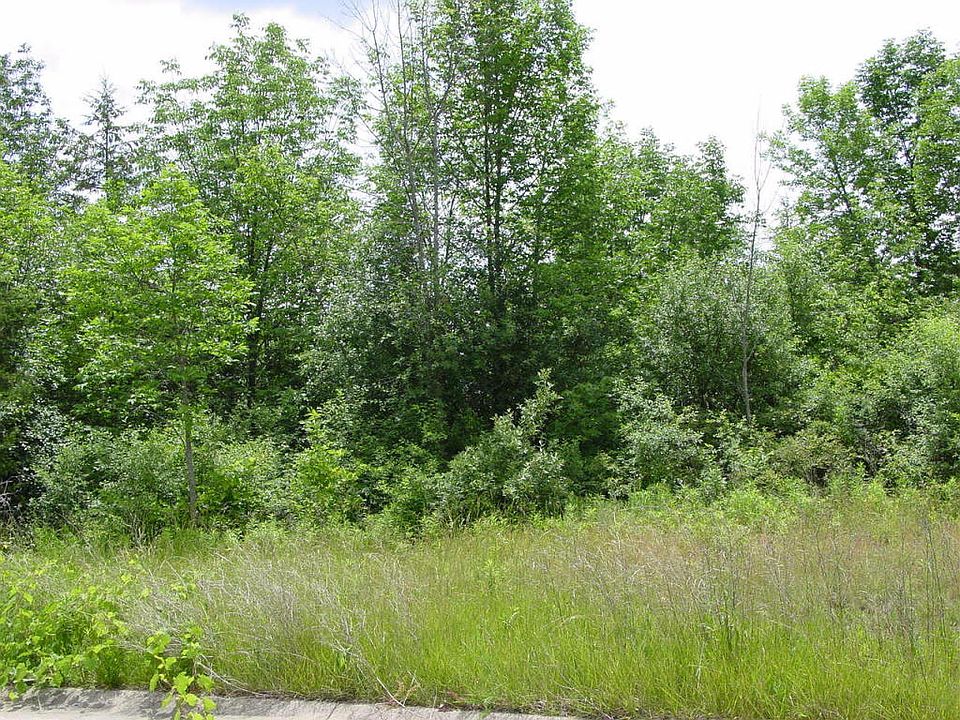 1st image of 2919 Oakcrest Dr