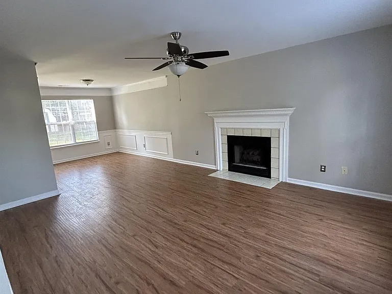 4277 Maybrook Ct SW — Photo 2