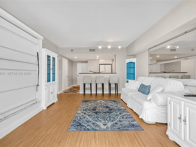 335 Biscayne Blvd #2706 — Photo 13