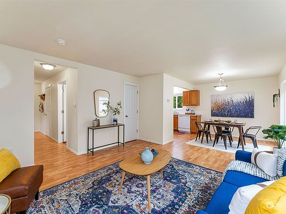5th image of 7737 Blarney Stone Place NW