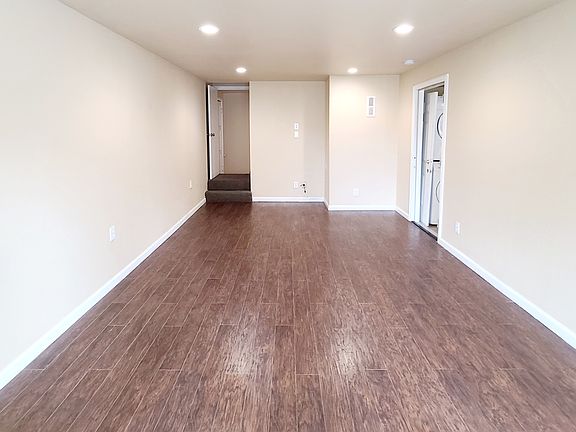 2nd image of 19 Brookhaven Ct #A