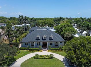 194 4th Ave N, Naples, FL 34102