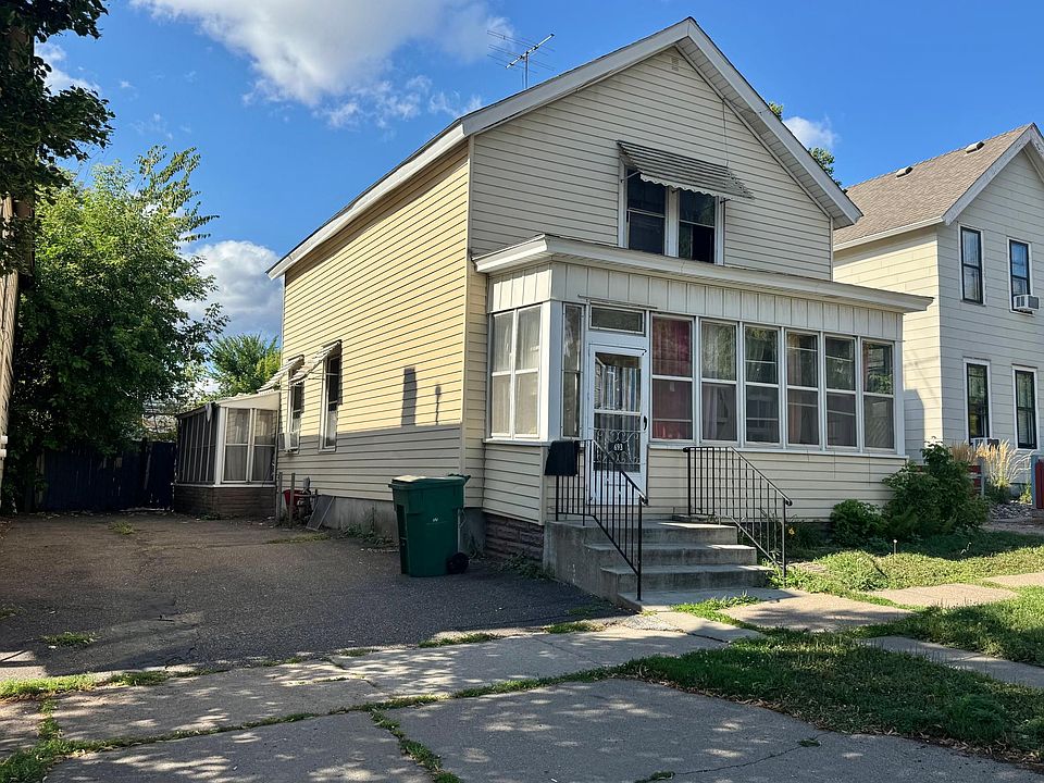 1st image of 693 5th St E