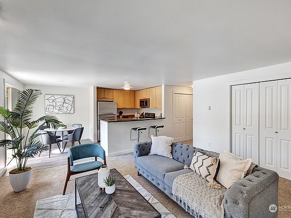 2nd image of 8248 126th Avenue NE #C306