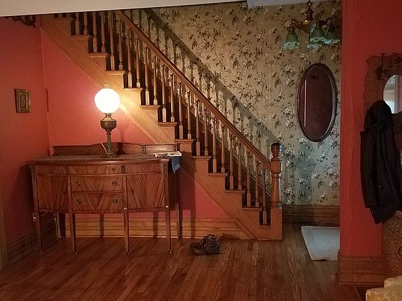 2nd image of 519 Horton St