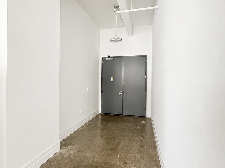150 Bay Street — Photo 10