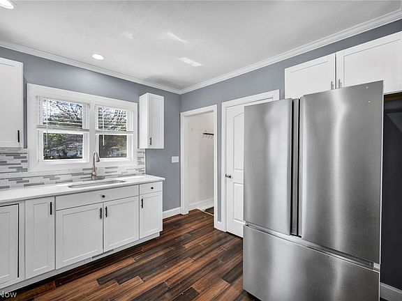 5th image of 1646 Walnut Blvd