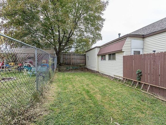 3rd image of 3403 Searsdale Ave #Down
