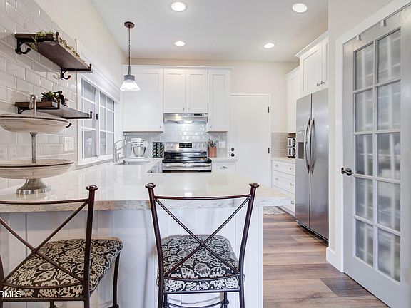 3rd image of 1633 E LAKESIDE Drive #170
