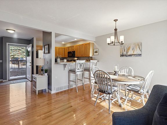 5th image of 3963 Sherwood Forest Dr #15