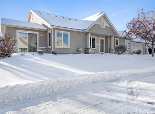 10720 57th Pl N, Plymouth, MN 55442