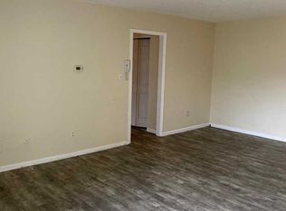 97 Par Haven Dr APT J33, Dover, DE 19904