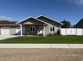 222 3rd Ave, Glaslyn, SK S0M0Y0