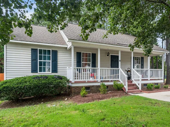 612 Agincourt Pl, Clayton, NC 27520
