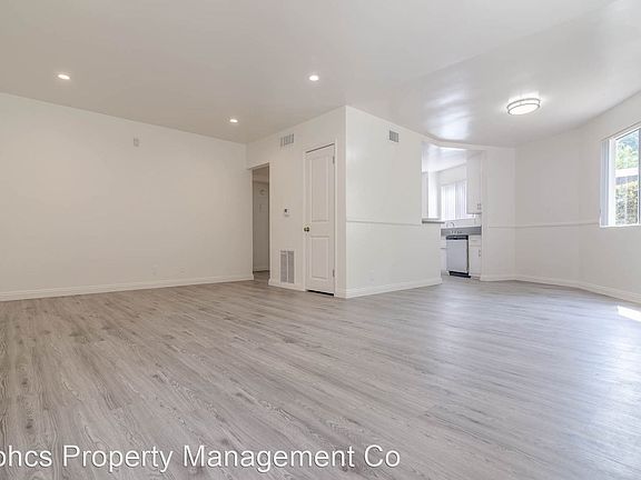 3rd image of 8556 Cashio St APT 1