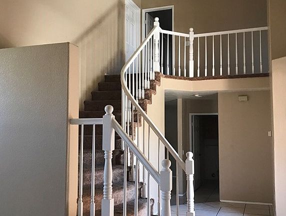 3rd image of 12660 Pinyon Pine Ct