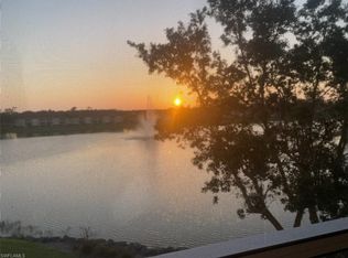 2730 Cypress Trace Cir APT 2836, Naples, FL 34119