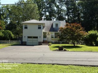 225 Valley Rd, Valley Cottage, NY 10989