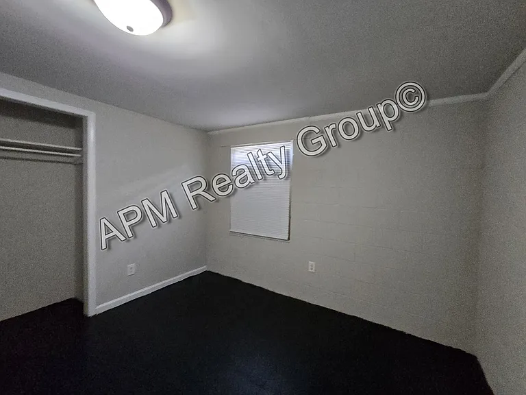 2715A Howell Ave — Photo 5