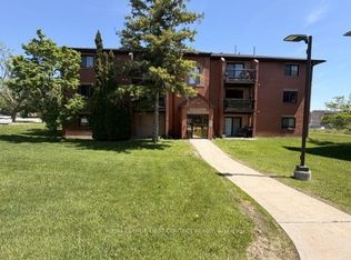 179 Edgehill Dr #B7, Barrie, ON L4N1L9