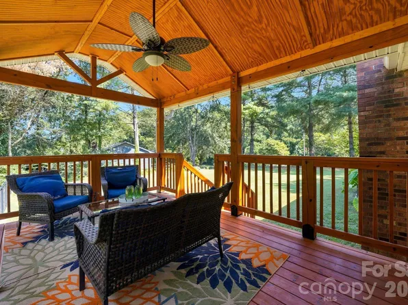 3004 Winston Dr NW, Concord, NC 28027