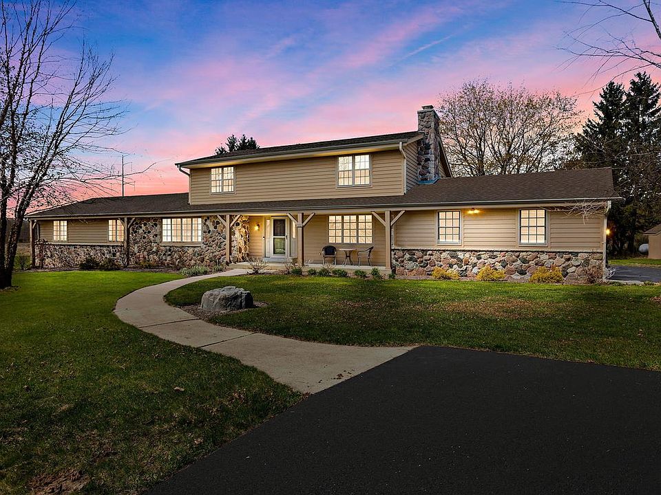 8224 West Bonniwell ROAD, Mequon, WI 53097 Zillow