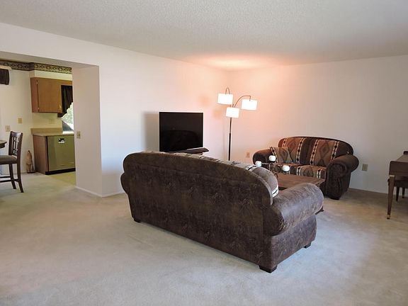 5th image of 9909 W Burns Dr
