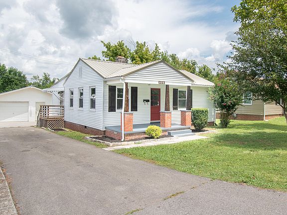 3rd image of 428 Loudon Ave