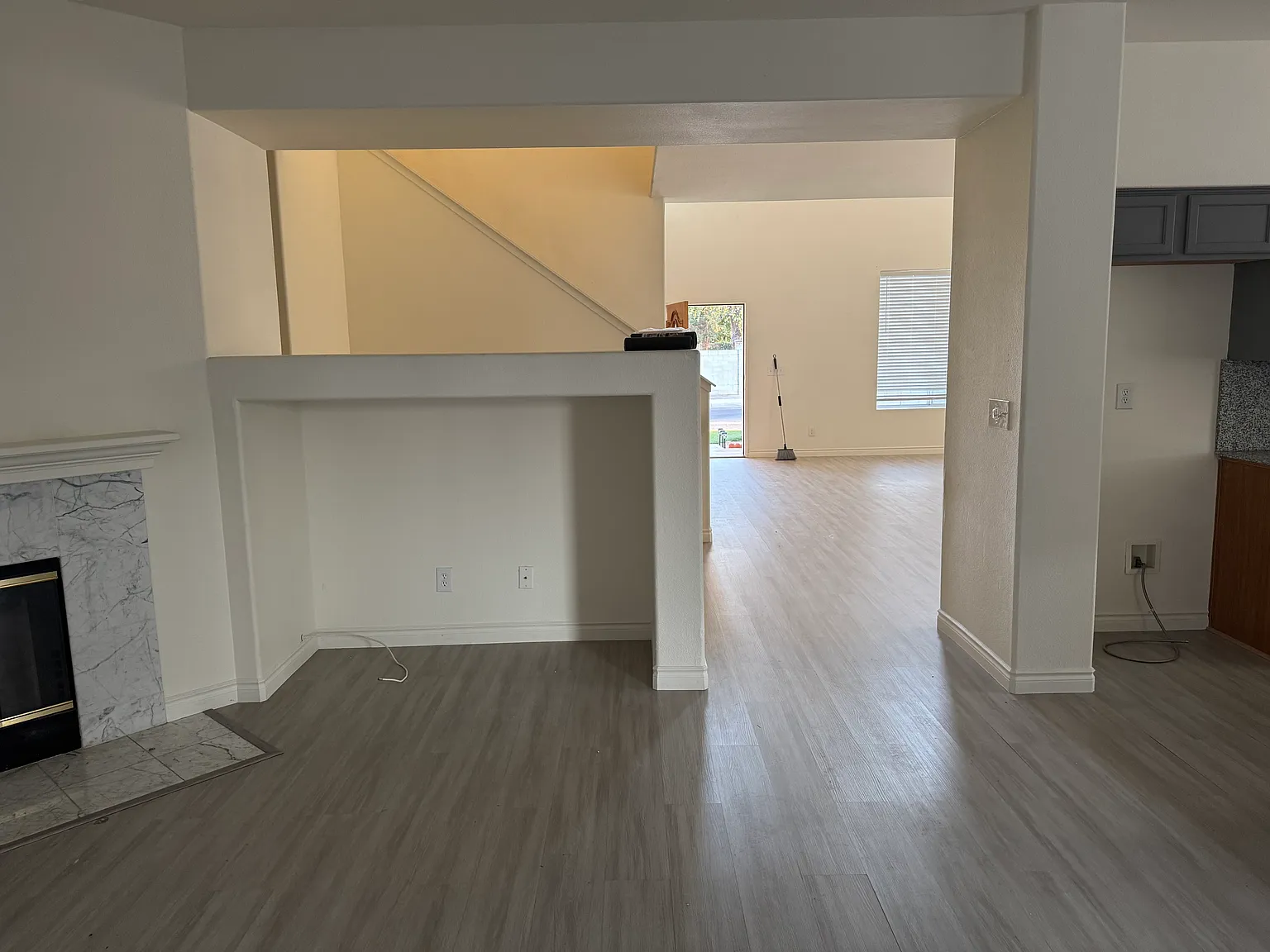 5 bed, 2484 sqft, $3,200 — Photo 4