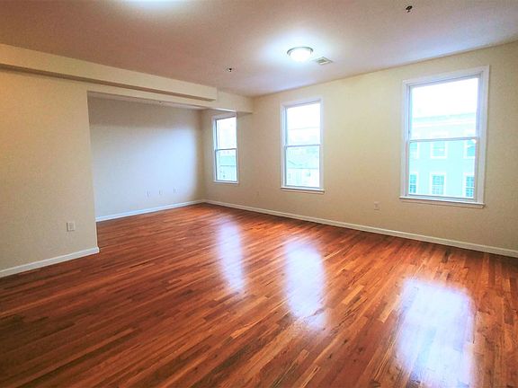 2nd image of 147 Monticello Ave #3