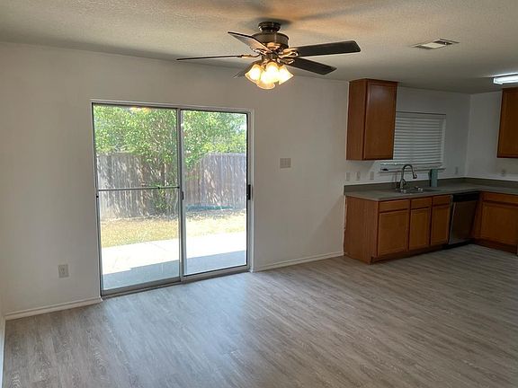 3rd image of 9960 Sparrow Hawk Ln