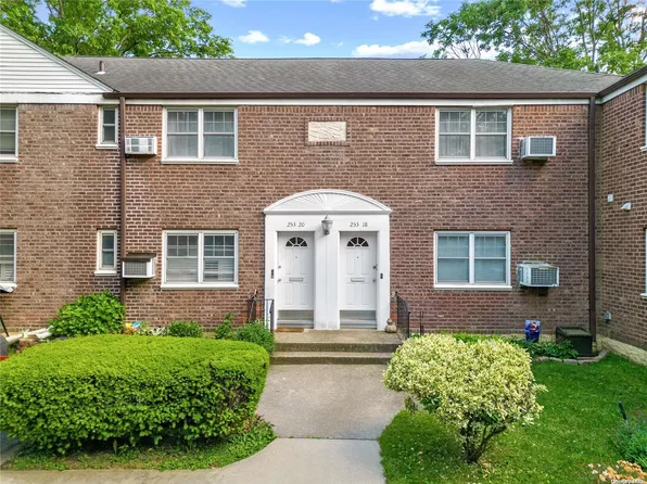 253-18 61 Avenue #5A, Little Neck, NY 11362