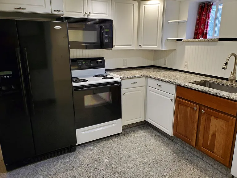 319 Cottonwood Ave — Photo 25