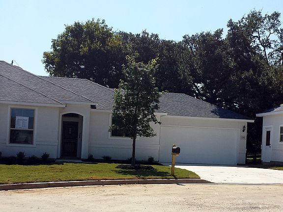 4th image of 132 Royal Troon Ln