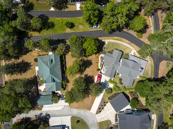 98 Gautier Pl, Beaufort, SC 29902