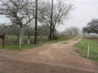 586 McCampbell Rd, Goliad, TX 77963