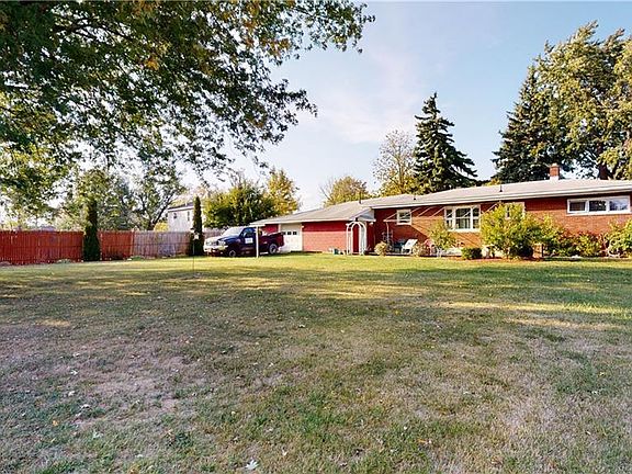 3rd image of 7821 E Britton Dr