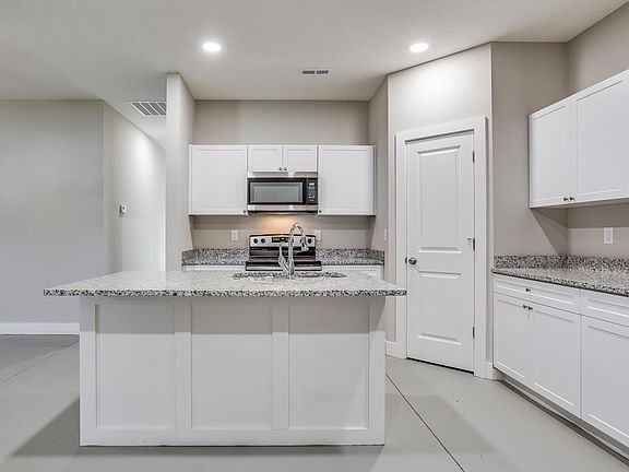 4th image of 5236 N Cypress Ct