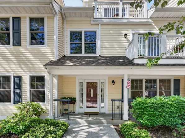 21 Maple St Unit A, Canton, MA 02021