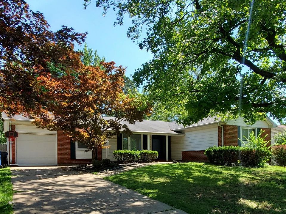 1st image of 2440 Wedgwood Dr W