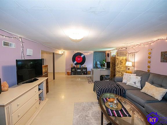 5th image of 508 Saint Brigid St