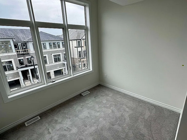 783 Kootenay Path — Photo 11