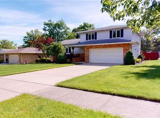 7641 Lexington Green St, Middleburg Heights, OH