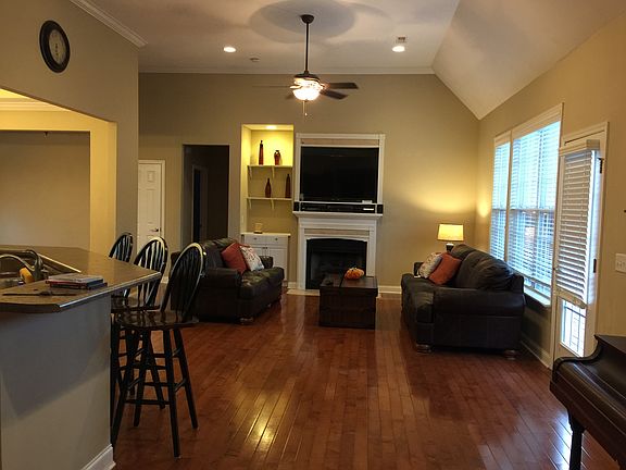 5th image of 8431 Sophie Ln
