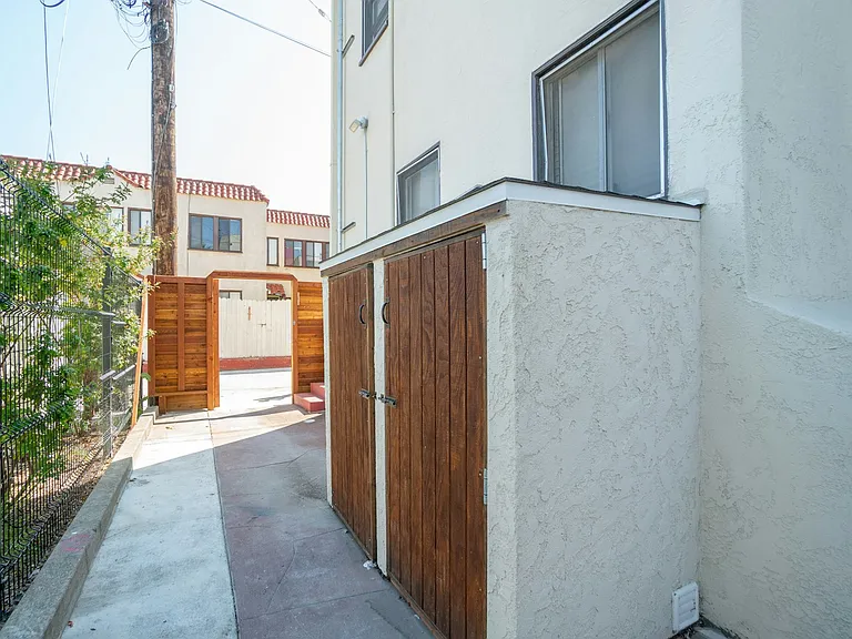 358 Orange Ave #360 — Photo 17